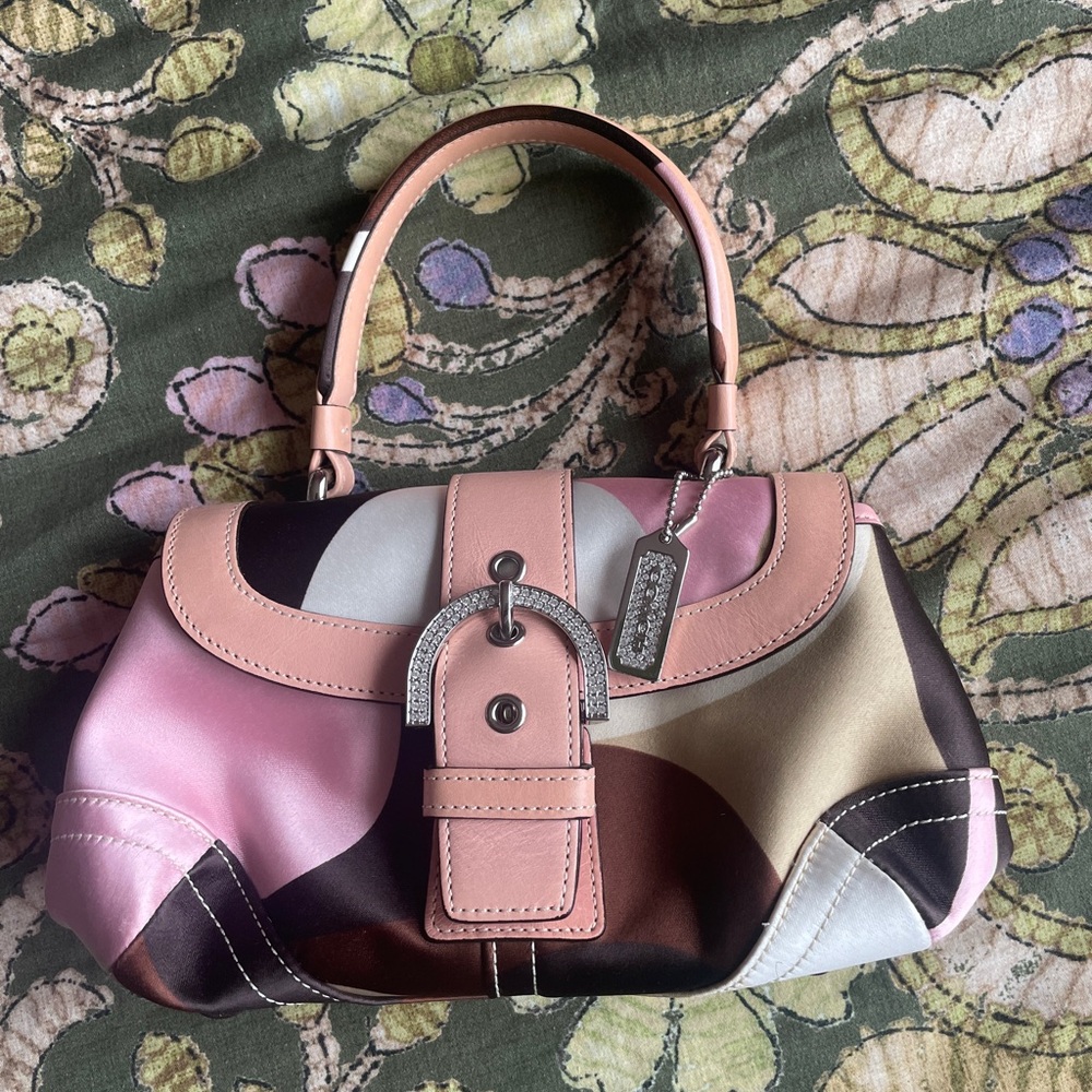 *RARE HTF* coach Swarovski Madison satchel pink purse
